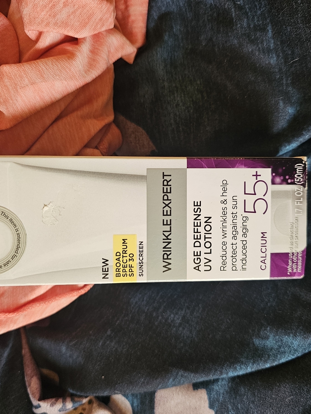L'Oreal Wrinkle Expert Age Defense UV Lotion 55+ - White/Purple